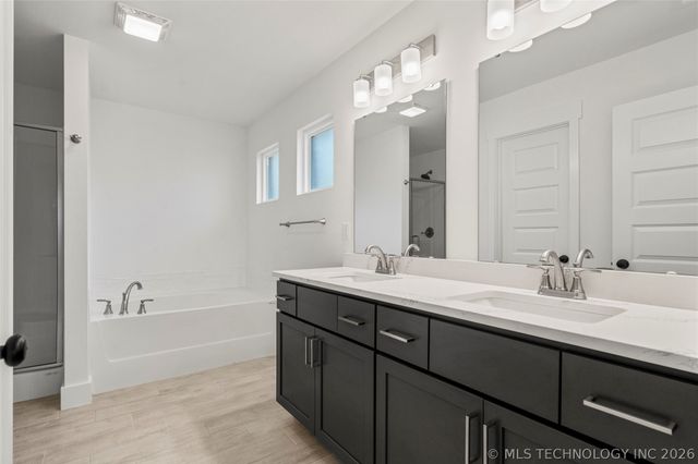 6017 N 30th Street, Broken Arrow, OK 74014