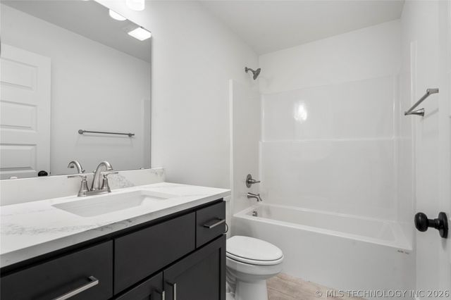 6017 N 30th Street, Broken Arrow, OK 74014