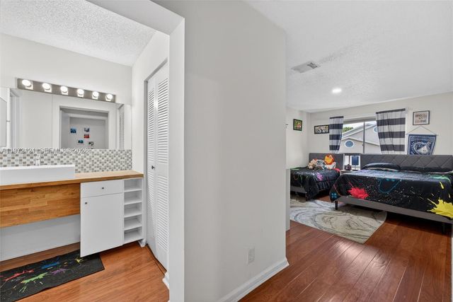 1874 Discovery Way, Deerfield Beach, FL 33442