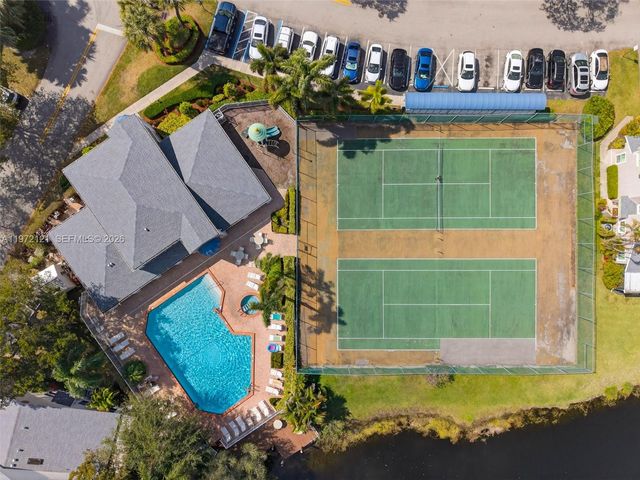 1874 Discovery Way, Deerfield Beach, FL 33442