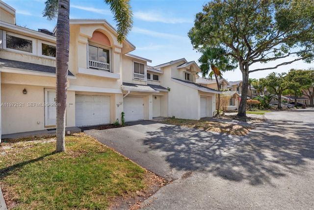 1874 Discovery Way, Deerfield Beach, FL 33442