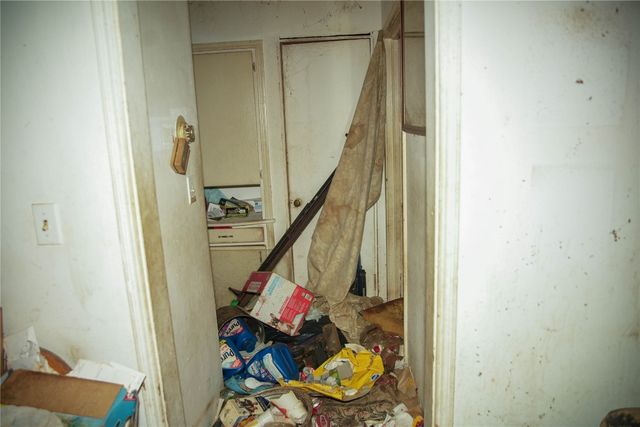 2008 Downing Street, The Village, OK 73120