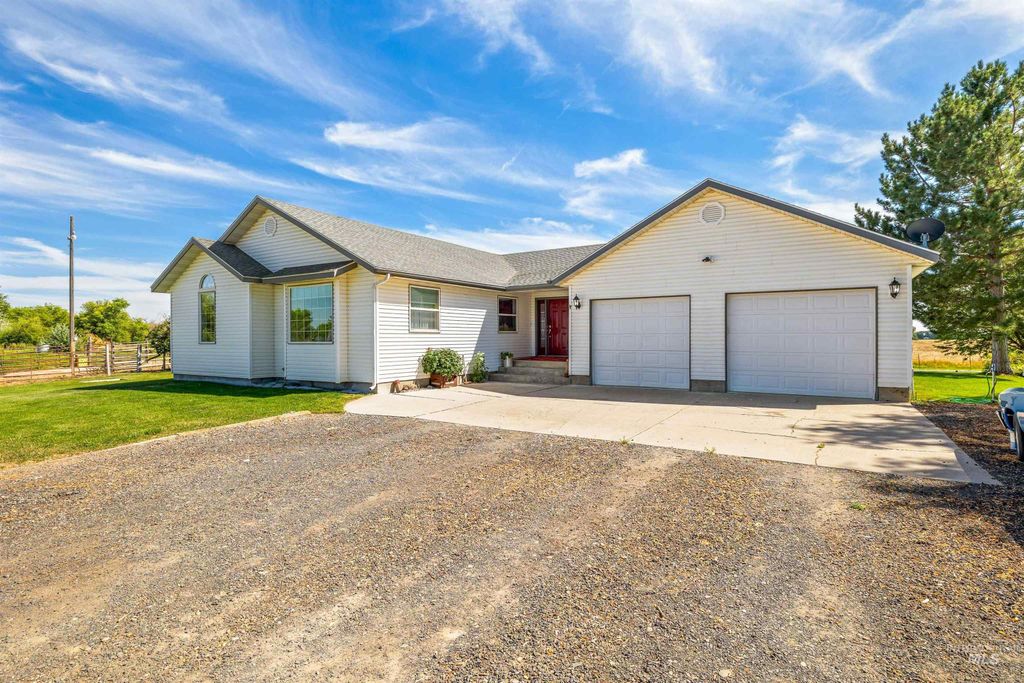 1959 E 2800 S, Wendell, ID 83355