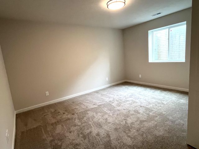 40 BALSAM Street, Council Bluffs, IA 51503