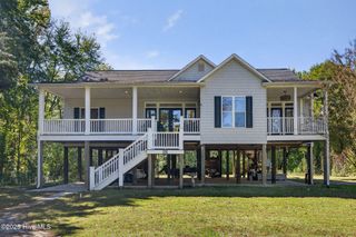 1285 S Holly Shelter Estates Road, Rocky Point, NC 28457