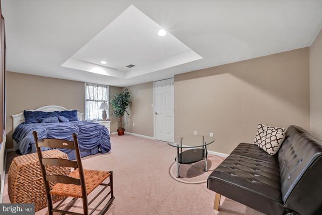 6 JACKSON RD, Pottsville, PA 17901