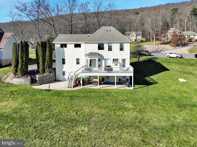 6 JACKSON RD, Pottsville, PA 17901