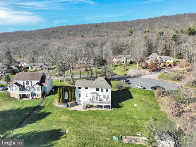 6 JACKSON RD, Pottsville, PA 17901