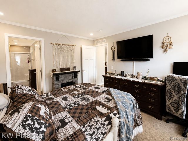 50136 Wedgewood Court N, Shelby Charter Township, MI 48315