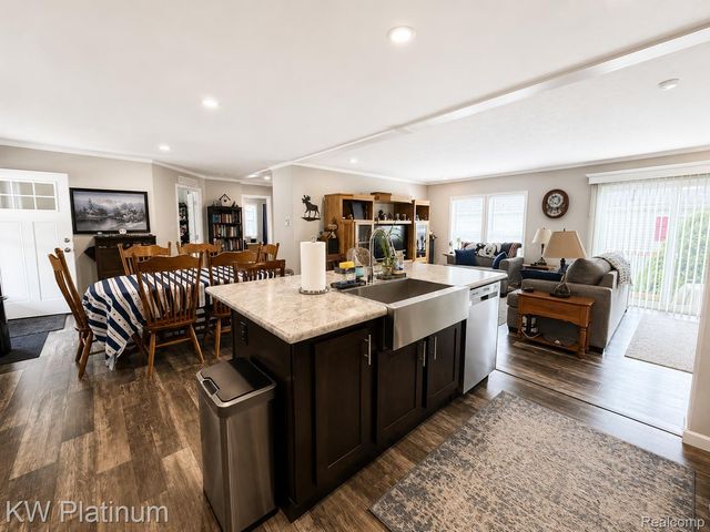 50136 Wedgewood Court N, Shelby Charter Township, MI 48315