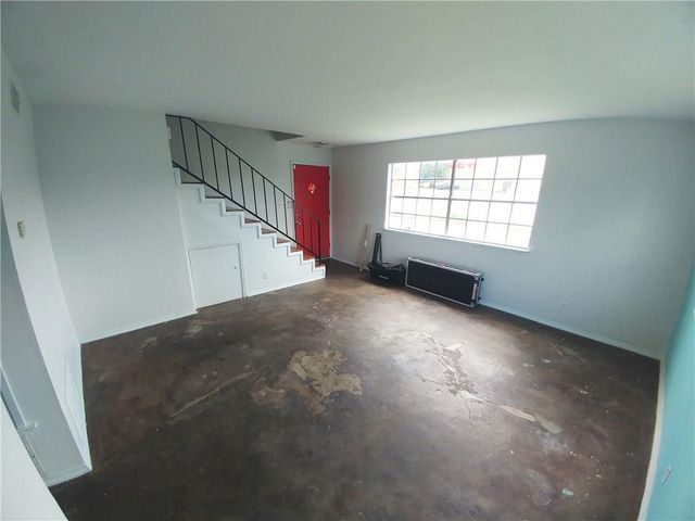 6900 Manor RD A, Austin, TX 78723