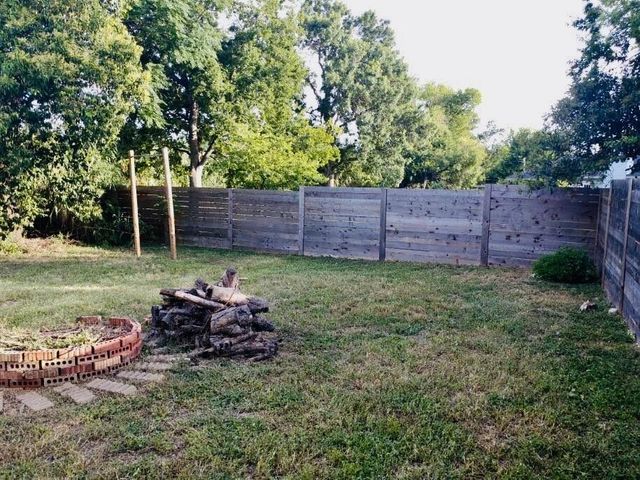 6900 Manor RD A, Austin, TX 78723