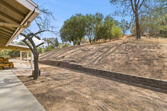 30691 Morgan Canyon Road, Prather, CA 93651