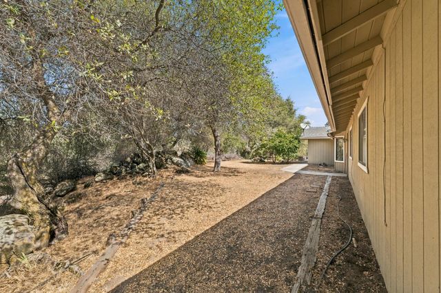 30691 Morgan Canyon Road, Prather, CA 93651