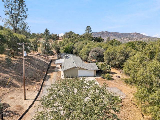 30691 Morgan Canyon Road, Prather, CA 93651