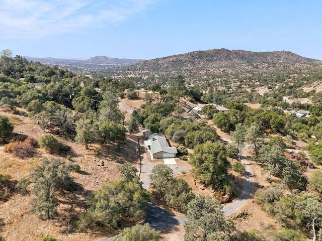 30691 Morgan Canyon Road, Prather, CA 93651