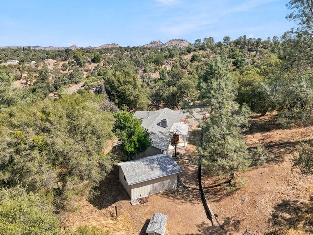 30691 Morgan Canyon Road, Prather, CA 93651
