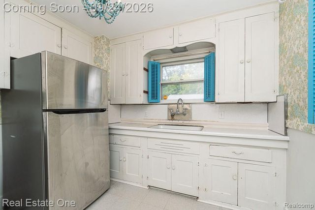 3137 Royal Avenue, Berkley, MI 48072
