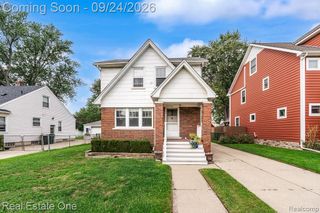 3137 Royal Avenue, Berkley, MI 48072