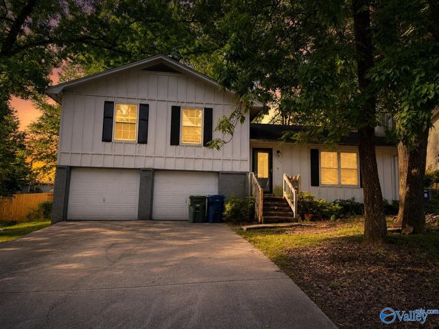 1008 Antietam Road, Huntsville, AL 35803