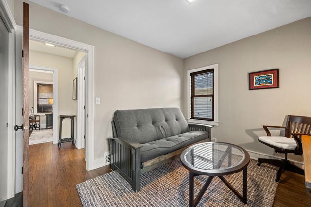 568 Frontenac Place, Saint Paul, MN 55104