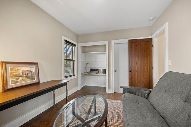 568 Frontenac Place, Saint Paul, MN 55104