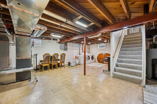 568 Frontenac Place, Saint Paul, MN 55104