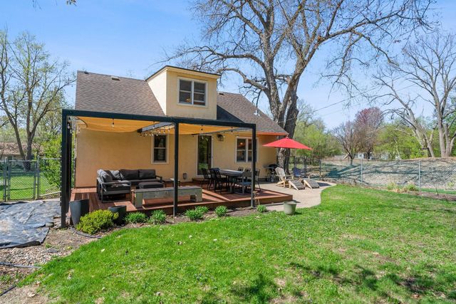 568 Frontenac Place, Saint Paul, MN 55104