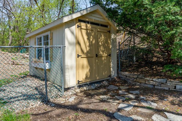 568 Frontenac Place, Saint Paul, MN 55104