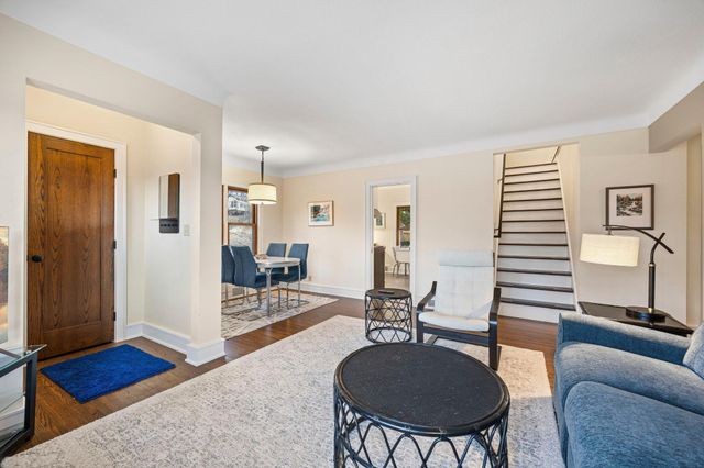 568 Frontenac Place, Saint Paul, MN 55104