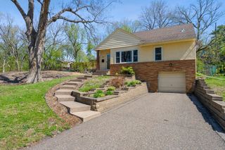 568 Frontenac Place, Saint Paul, MN 55104