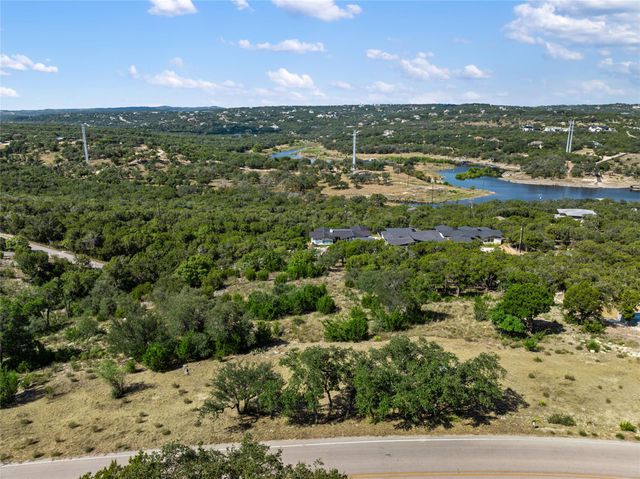 2804 Lakehurst RD, Spicewood, TX 78669