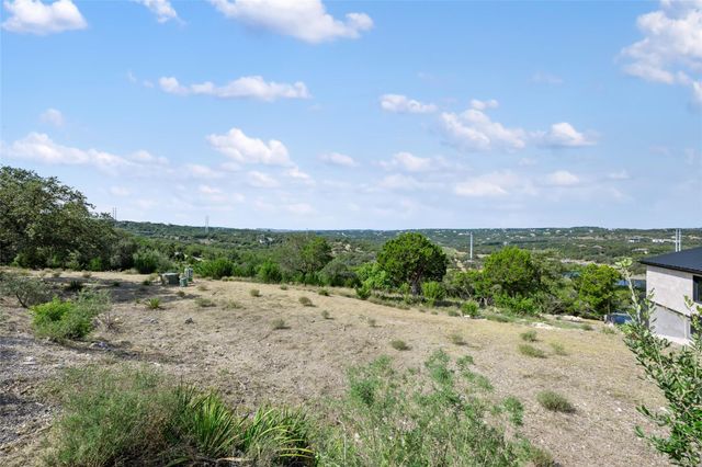 2804 Lakehurst RD, Spicewood, TX 78669
