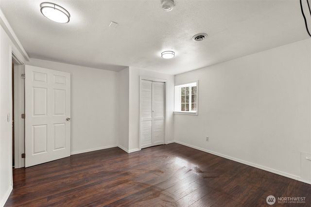 20310 5th Avenue NW, Shoreline, WA 98177