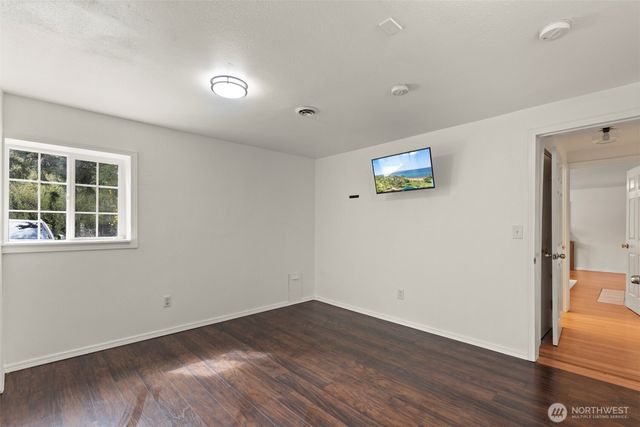 20310 5th Avenue NW, Shoreline, WA 98177