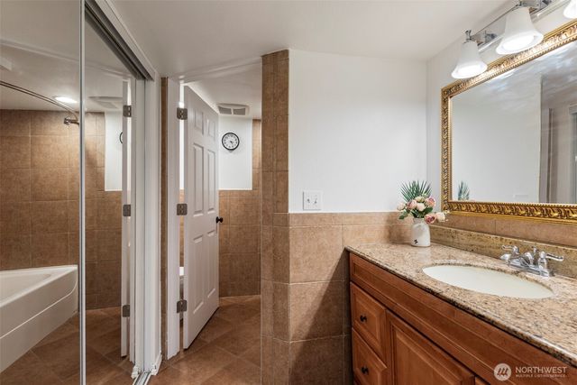 20310 5th Avenue NW, Shoreline, WA 98177