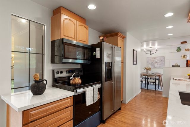 20310 5th Avenue NW, Shoreline, WA 98177