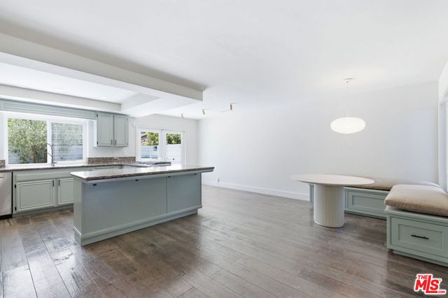 1314 Avenida De Cortez, Pacific Palisades, CA 90272
