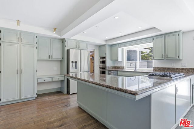 1314 Avenida De Cortez, Pacific Palisades, CA 90272