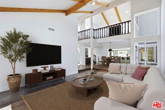 1314 Avenida De Cortez, Pacific Palisades, CA 90272