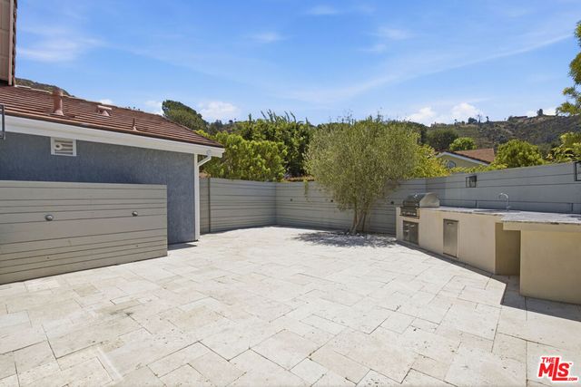 1314 Avenida De Cortez, Pacific Palisades, CA 90272