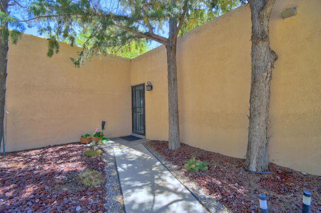 4715 Country Club Lane NW APT B1, Albuquerque, NM 87114