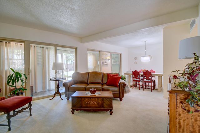 4715 Country Club Lane NW APT B1, Albuquerque, NM 87114