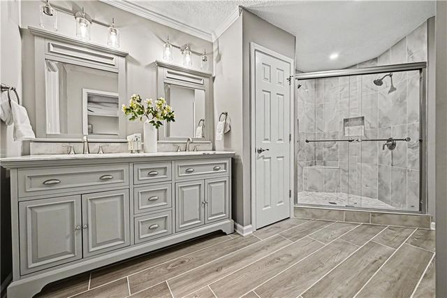 11203 Cedar Street, Leawood, KS 66211
