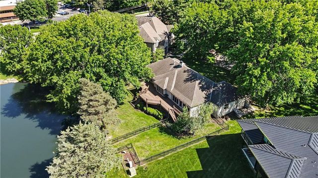 11203 Cedar Street, Leawood, KS 66211
