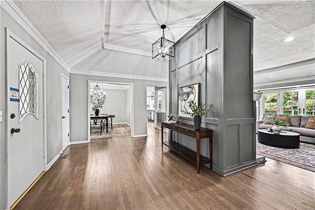 11203 Cedar Street, Leawood, KS 66211