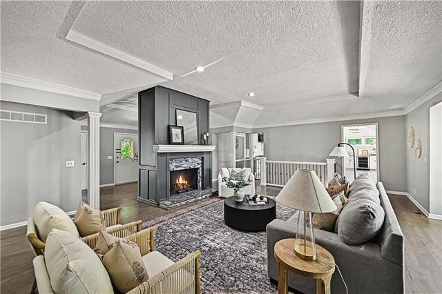 11203 Cedar Street, Leawood, KS 66211