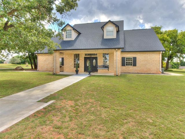 2358 W Lake Way Drive, Blanchard, OK 73010