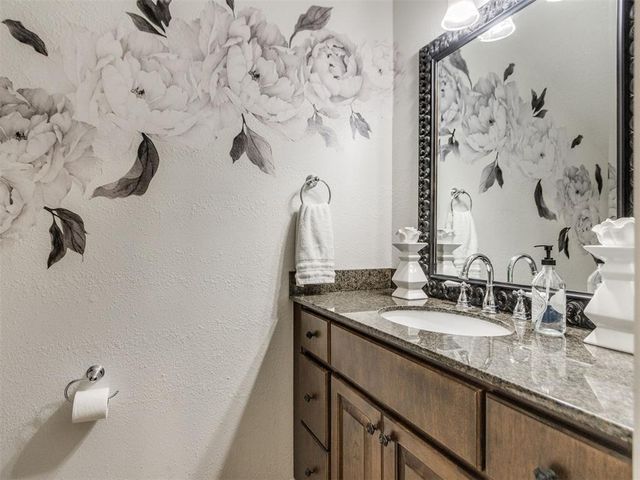 2358 W Lake Way Drive, Blanchard, OK 73010