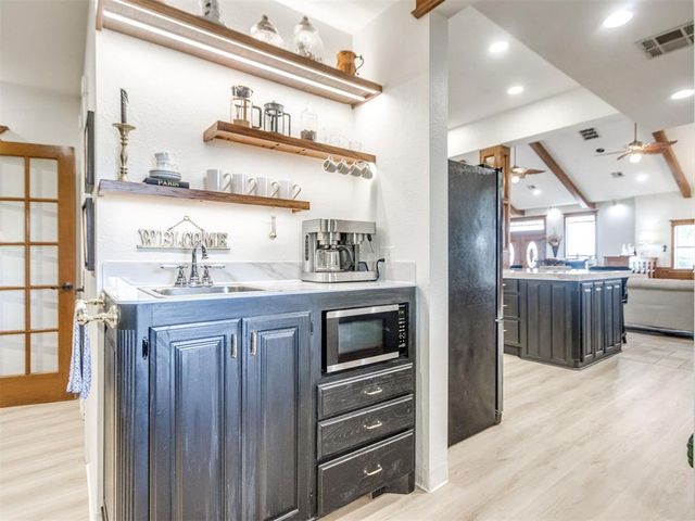 2358 W Lake Way Drive, Blanchard, OK 73010